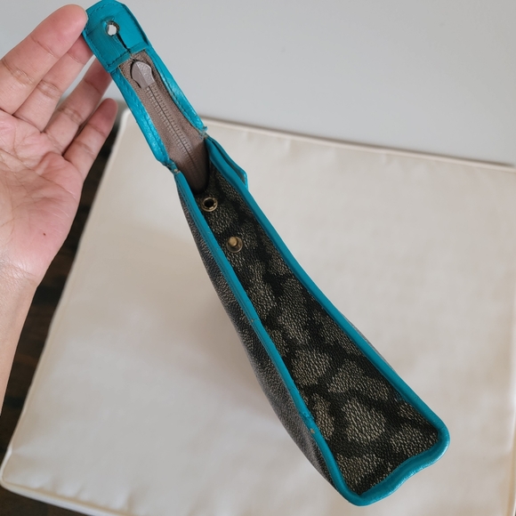 Authentic YSL vintage clutch Bag - Picture 9 of 15